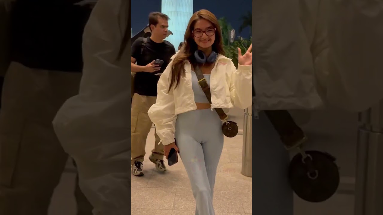 ANUSKA SEN oops moment #anushkasen #shorts