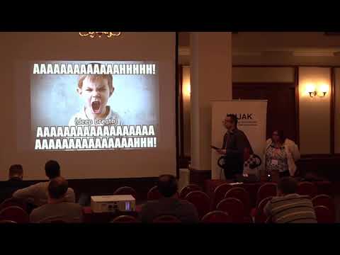 Javantura v6 - A lean and flexible approach to rapid mobile development - Ana Baotić, Martin Grmek