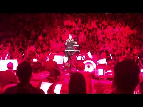 Basement Jaxx, Sarah-Grace Williams & The Metropolitan from the crowd -Samba Magic (Conductor View)