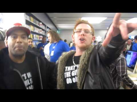 2Play Takes Over Apple - Westfield