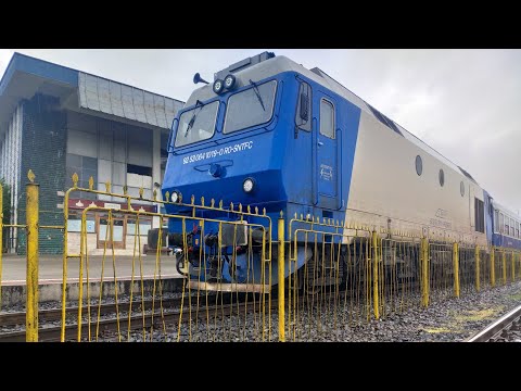 GM 64-1019-0 cu IR-N 1642 Baia Mare-Bucuresti Nord pleacă din gara Baia Mare