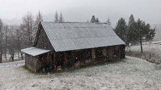 Download lagu Life in a Mountain Village is Far From Civilization, baking trout and potatoes. mp3