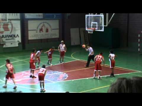 Tirs lliures Jofre al partit La Salle Manresa - Mini Vermell Manresa. Novembre 2011