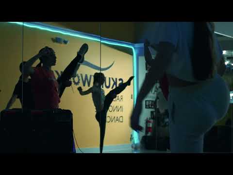 Contemporary Improvisation & Combination | Skunkworks Dance