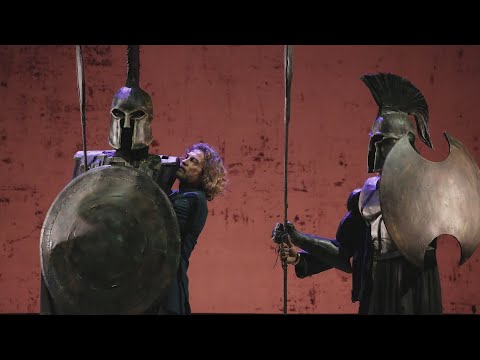 Alessio Boni porta l'Iliade sul palco del Petrarca