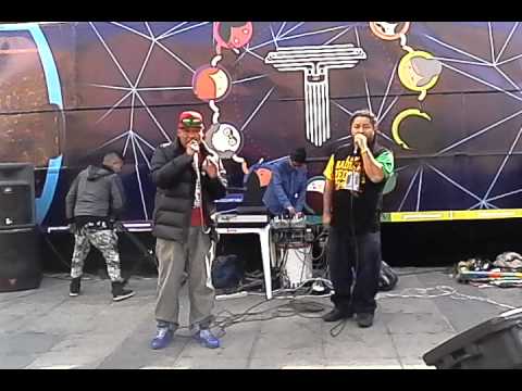 Radikal People Feat Onesimo(CRISTO ES LA CLAVE)BOLIVIA 2015 God in the streets represent