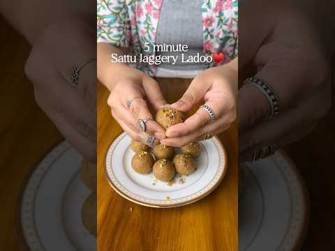 Sattu Jaggery Ladoo ✨