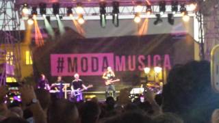 LUCA CARBONI: Intro + Happy