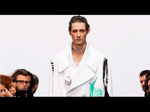 J.W.Anderson Fall 2016 Menswear LFW