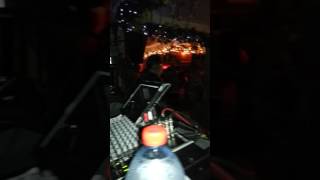 Honoipo Jeff kiks axel Calmer to royale Kikiriri