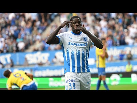 REZUMAT | Univ. Craiova - Farul 2-0. Victorie lejeră, oltenii își consolidează poziția de lider