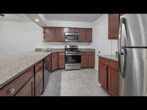 A 3-bedroom #309 in Hoffman Estates at Barrington Lakes A 3-bedroom #309 in Hoffman Estates at Barrington Lakes
