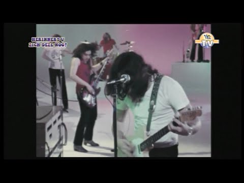 The Greatest Show On Earth - Real Cool World ( Original Footage  In Colour 1970 )