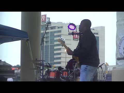 Shonn Hinton and Shotgun-Blues improv/Summertime live in Milwaukee, WI 6-19-19