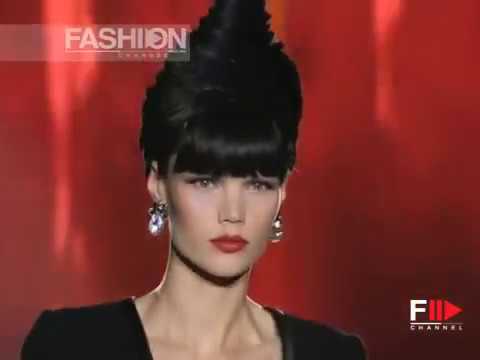 "Valentino" Fashion Show Haute Couture Women Autumn Winter 2003 2004 Paris 2 of 5