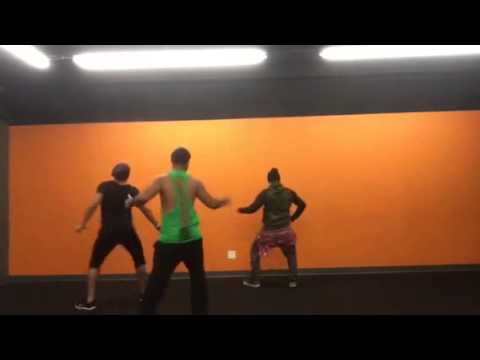 Makina-los Teke Teke feat Mr. Chapa & Jhoni the voice -