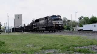 preview picture of video 'WB NS STEEL TRAIN BRYAN OH 05-19-2013'