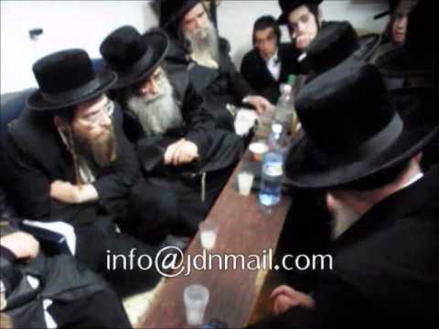 Lelover Rebbe Nichum Aveilim In Makava Nissan 5771