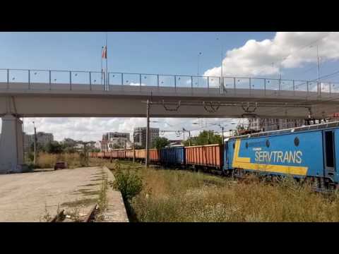 EA 218 RO-STI (GFR) cu o garnitura de vagoane EACS pentru Socola Triaj