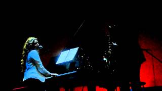 Maria Toledo canta Con el tiempo en el Lopez de Ayala de Badajoz