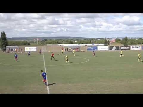 Referee situation: Double advantage - Goal 1