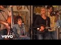 Dottie Rambo, The Isaacs - Mama's Teaching Angels How to Sing [Live]