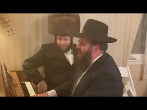 Cantors Moti Boyer, Chezky Brecher sing Yossele’s Alokai החזנים מוטי בויער וחזקאל ברעכער שרים ׳אלקי׳