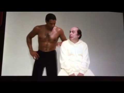 Scuola di ladri Lino Banfi schiaffi