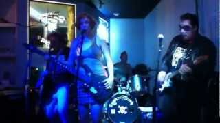 Gigi and the Cretins - the party starts now (dictators)