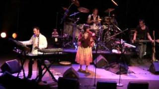 When Your Heart Is Weak -Cock Robin- La Cigale 09/22/09 -