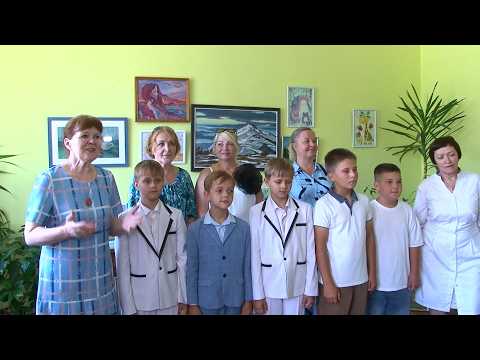 Общественники преподнесли картины в дар городской детской больнице Бийска (Бийское телевидение)