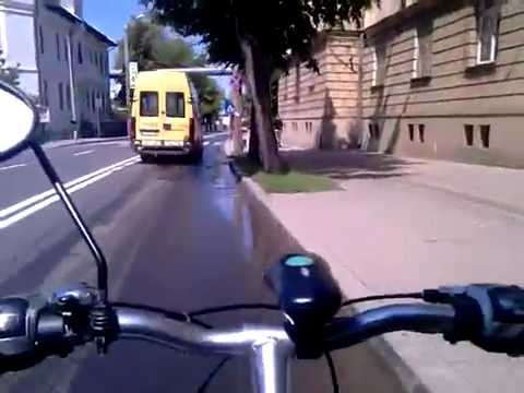 Plimbare cu bicicleta Iasi 2016 : Piata Eminescu - Fundatie - Pacurari (1/4)