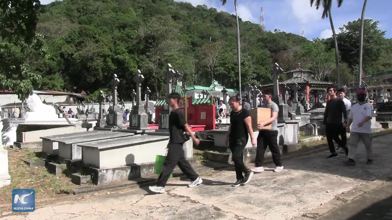 Comunidad china celebra con ofrendas a antepasados el Festival Qingming en Panamá