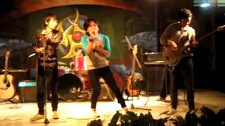 Download lagu Maafkan - Chili band by Deras band feat. Hery Chili @ WARUNG APRESIASI Bulungan mp3