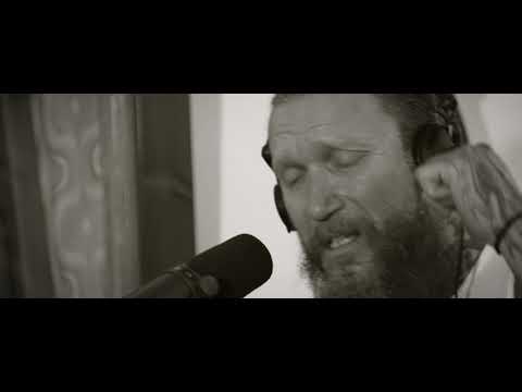 Ski's Country Trash -Holding On - (Official) Live Aufnahme