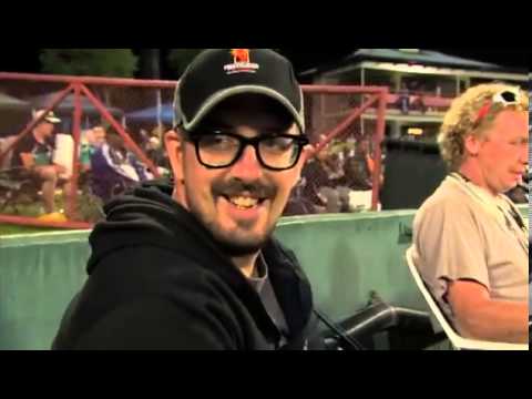 Pyros s02e07 - It Ain't Cricket