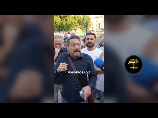 No a la mezquita. Protesta de vecinos de Sevilla