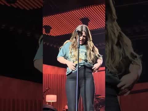 Thumbnail for Kelly Clarkson Las Vegas Studio Sessions - “All I wanted was horses” banter - 11.8.25 by Kelly Clarkson