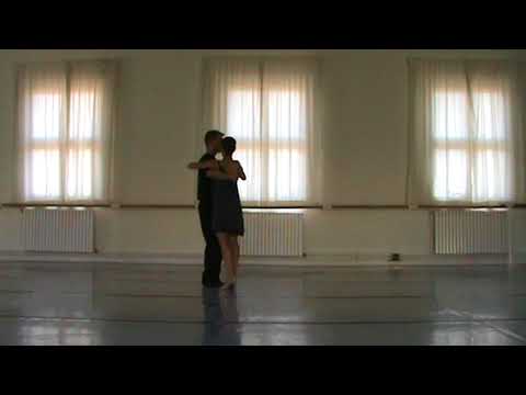 tango step lesson (gancho-423)