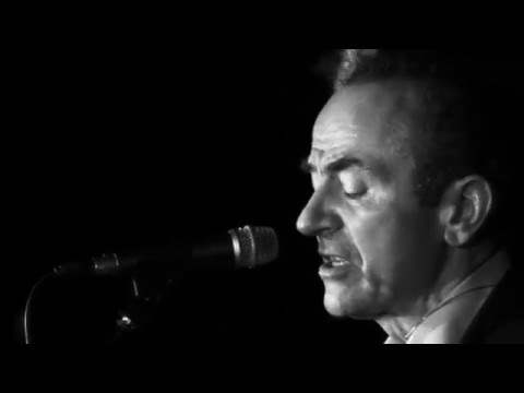 Hugh Cornwell - "Land of a Thousand Kisses" from the "Anthology" DVD