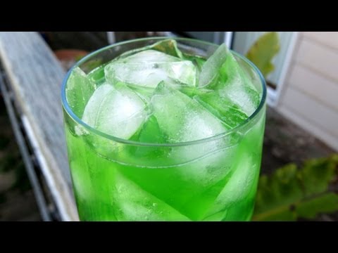 HOW TO MAKE A JUPITER SUNSET COCKTAIL