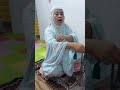 Mama Ketahuan Sallat Tidak Pakai Celana