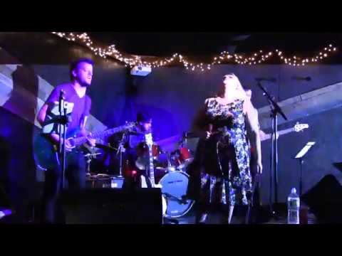 Tara Elliott and The Red Velvets - Remember (Walking In The Sand) - Spirit Lodge Pittsburgh