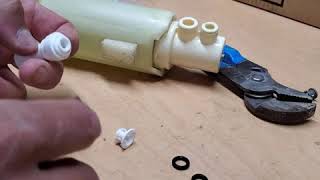 $5 repair of leaking refrigerator water filter housing