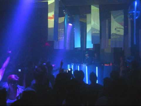 DJ Shogun - Intro @ Room680. Melbourne. 27.05.2011.