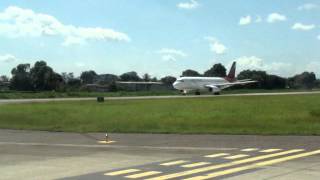preview picture of video 'Despegue TACA Airbus A320 MHLM/SAP Honduras'