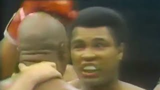 Muhammad Ali gets brain damage from Earnie Shavers (knocked out cold nearly) video