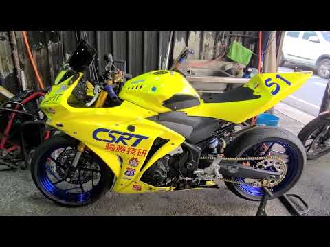 Robby Kilpatrick's Yamaha R3 Race Bike w/lots of goodies...