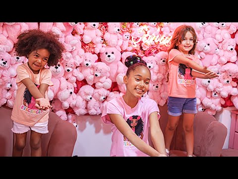 "MON UNIVERS" by VERITY - Ma toute nouvelle chanson !!!