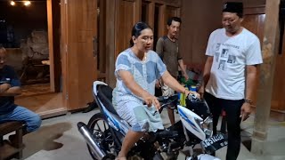 Download lagu WIN TUKU MOTOR, HELP TOPEK GAWE NANGGAP ELEKTON \\ GAS BUDAL DOLAN KR BOS B.. mp3 Download lagu WIN TUKU MOTOR, HELP TOPEK GAWE NANGGAP ELEKTON \\ GAS BUDAL DOLAN KR BOS B.. mp3